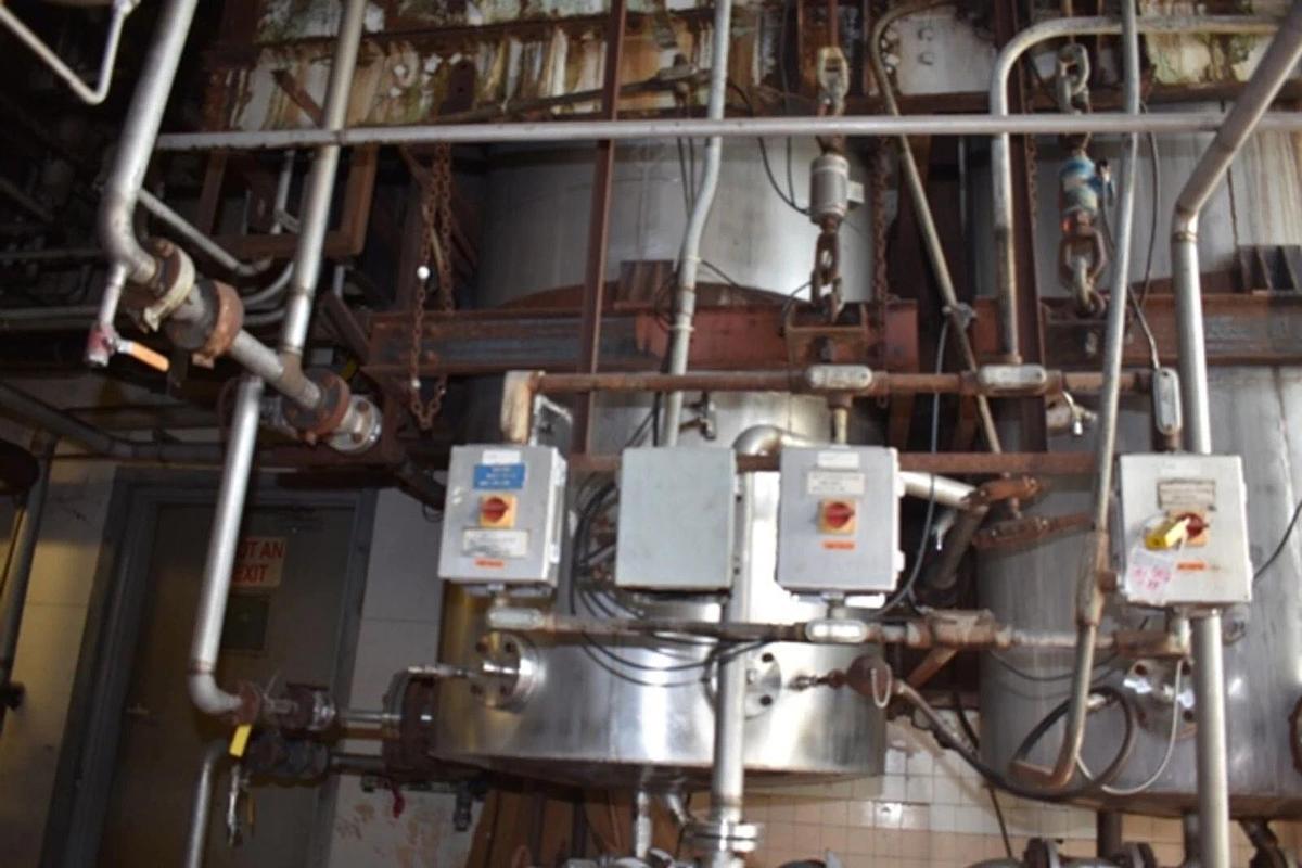 Used 1240 Gallon SS Tank