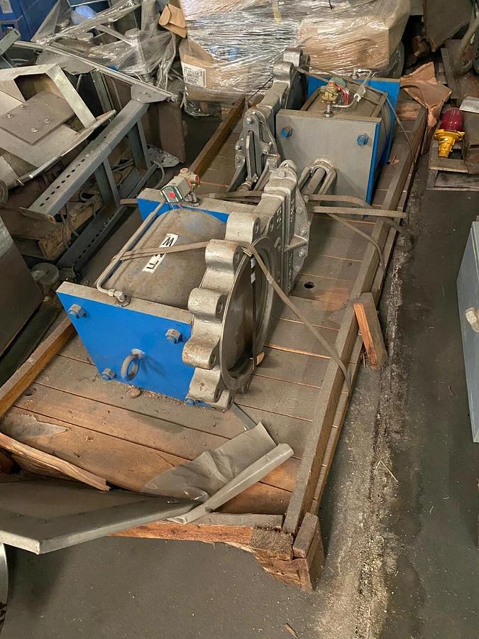 Used Knife Gate Valve with Pneumatic Actuator Lot