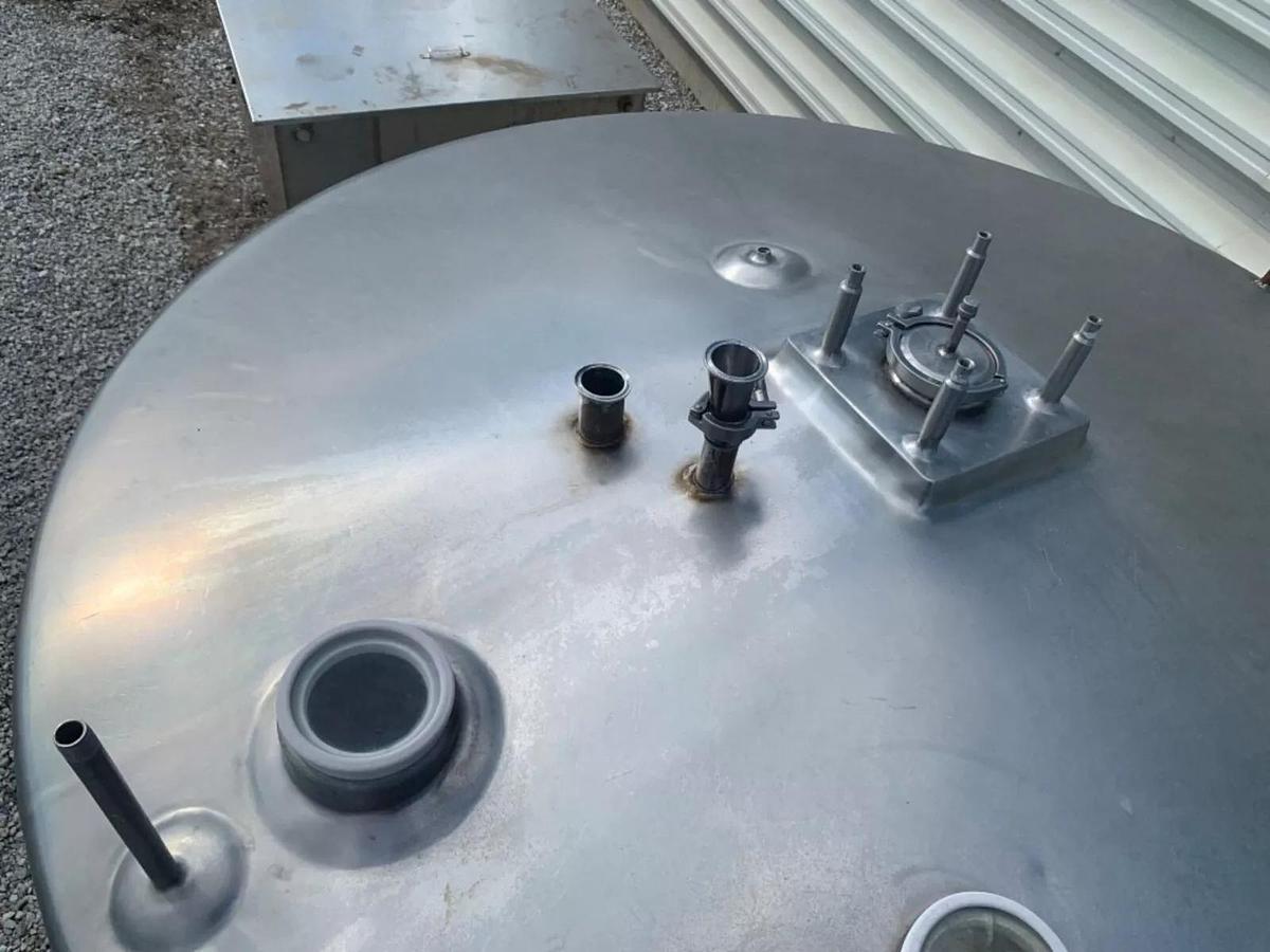 Used 1480 Gallon SS Tank