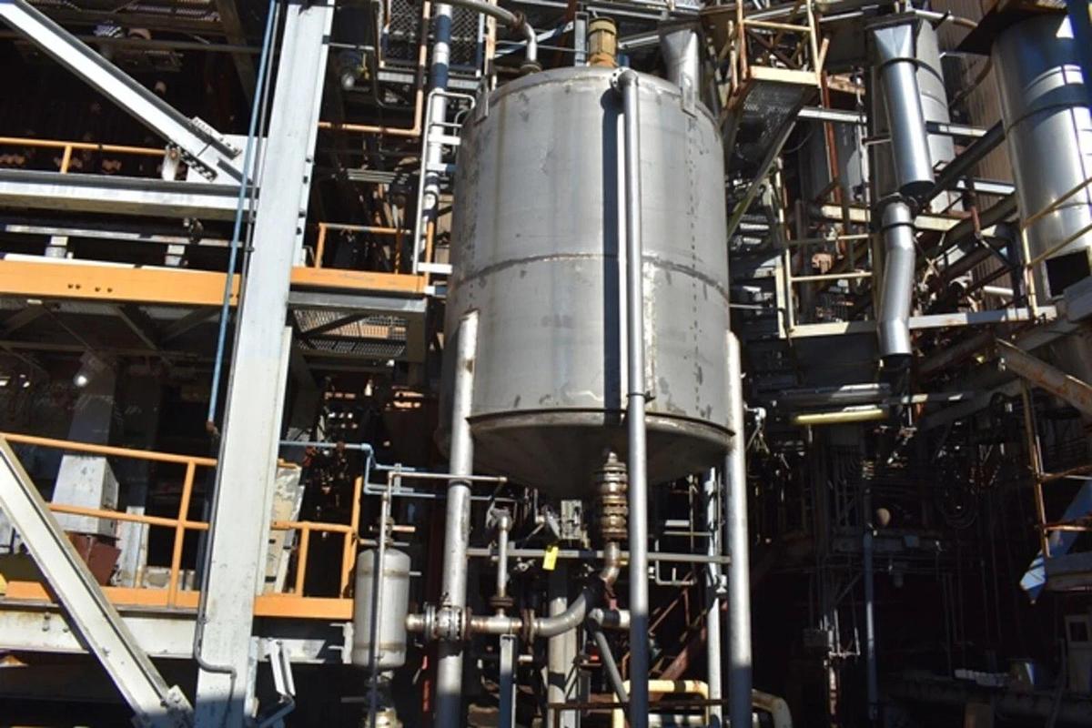 Used 3760 Gallon SS Tank
