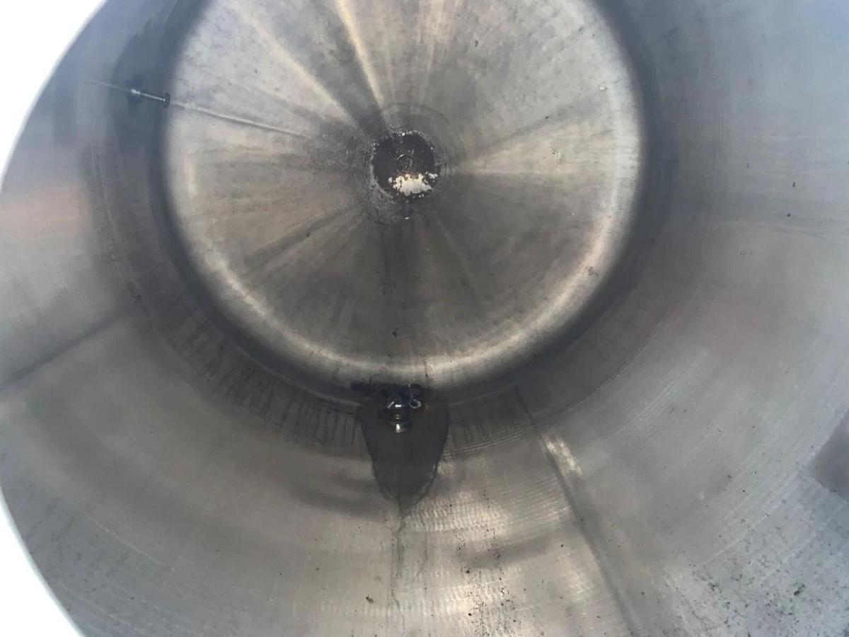 Used 800 Gallon SS Tank