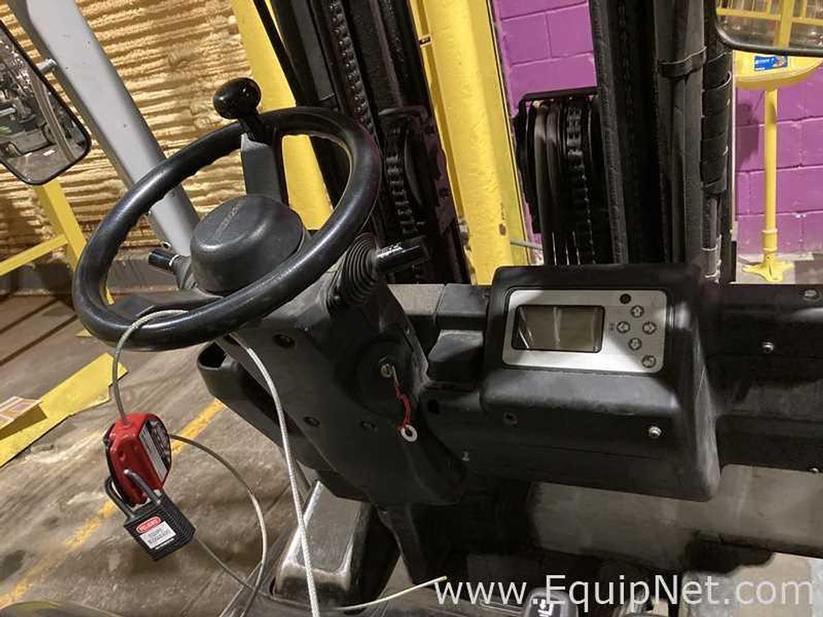 Used Nissan Unicarriers 2800 LB. Fork Lift Truck