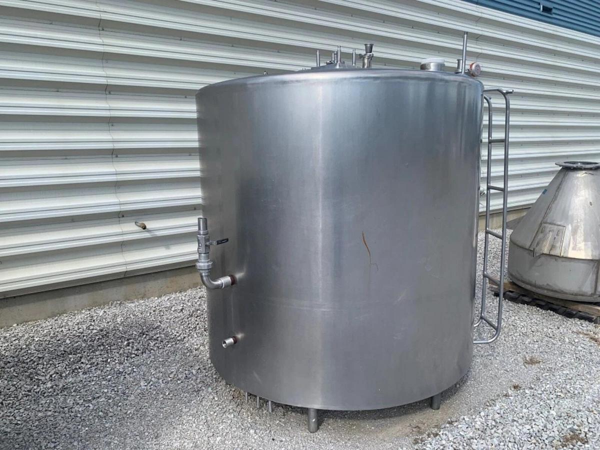 Used 1480 Gallon SS Tank