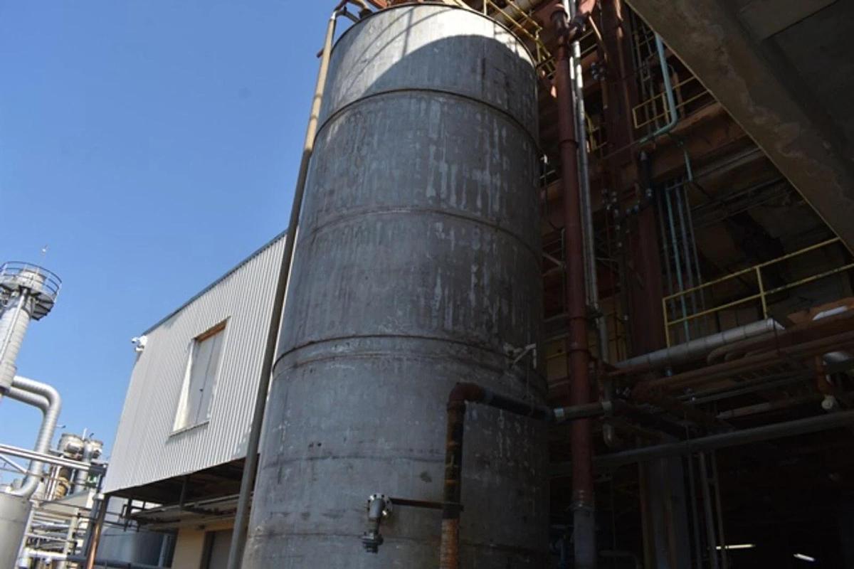 Used 25380 Gallon SS Tank