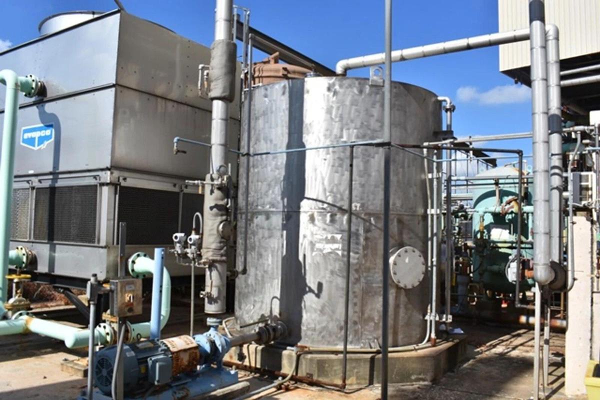 Used 7050 Gallon SS Tank