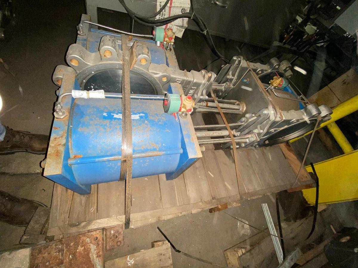 Used Knife Gate Valve with Pneumatic Actuator Lot