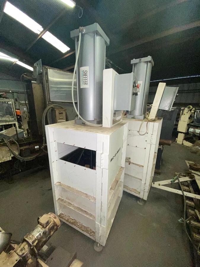 Used VAC-U-MAX Bulk Process-Pneumatic Bag Compactor