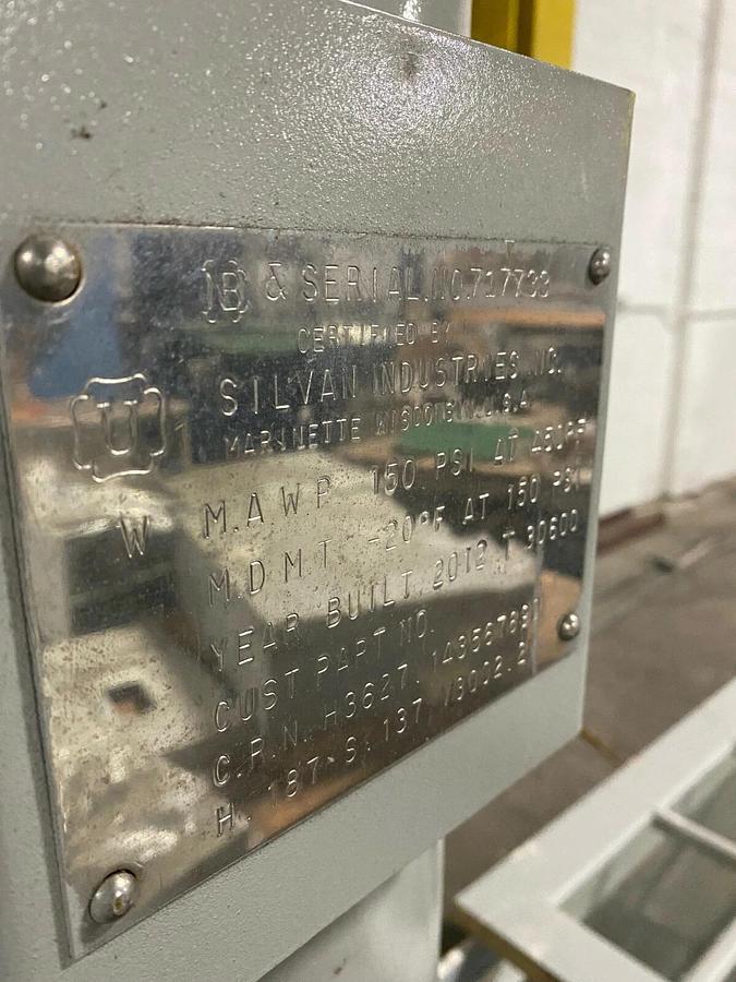 Used SILVAN INDUSTRIES INC. PNEUMATECH INC.- Air Dryer