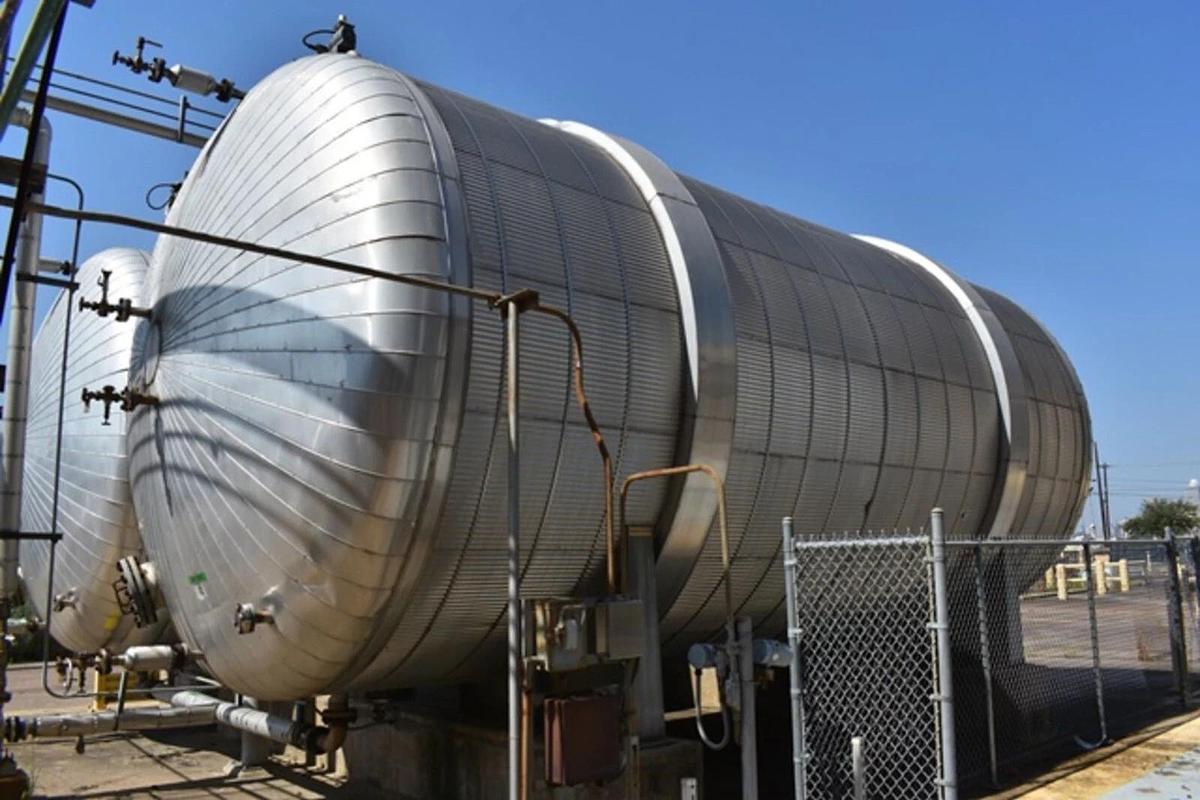Used 27800 Gallon SS Tank