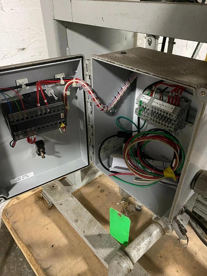 Used SILVAN INDUSTRIES INC. PNEUMATECH INC.- Air Dryer