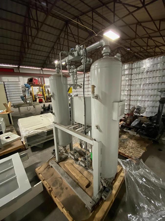 Used SILVAN INDUSTRIES INC. PNEUMATECH INC.- Air Dryer