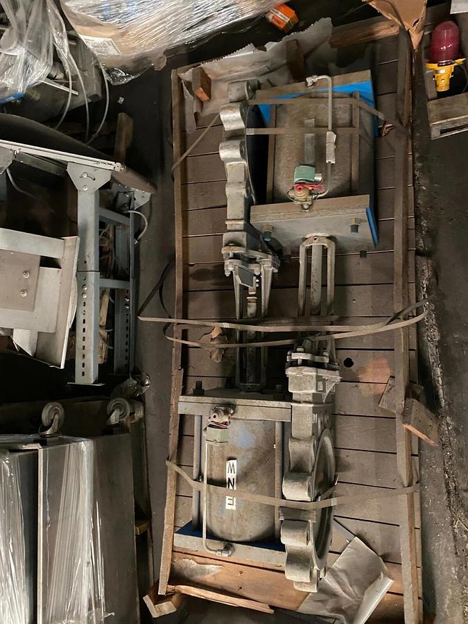 Used Knife Gate Valve with Pneumatic Actuator Lot