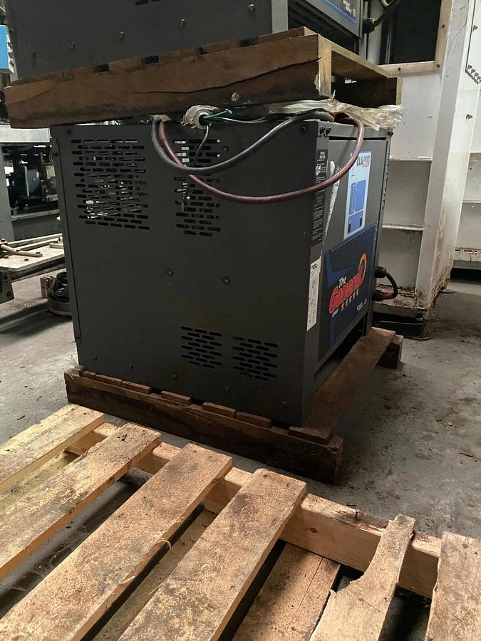 Used THE GENERAL CLASSIC- Forklift Battery Charger