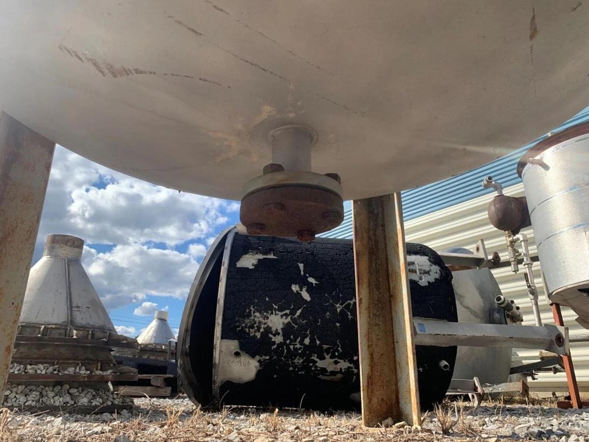 Used 640 Gallon SS Tank