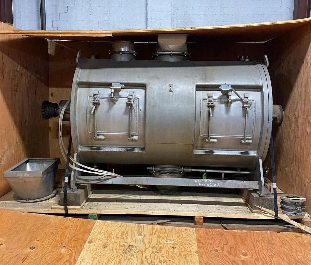 Used AMERICAN PROCESS SYSTEMS-PLOW BLENDER/MIXER WITH GEAR DRIVE AND MOTOR