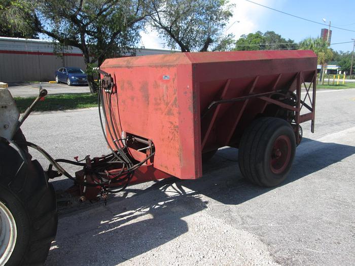 Used M&S 3 Ton Fertilizer Spreader