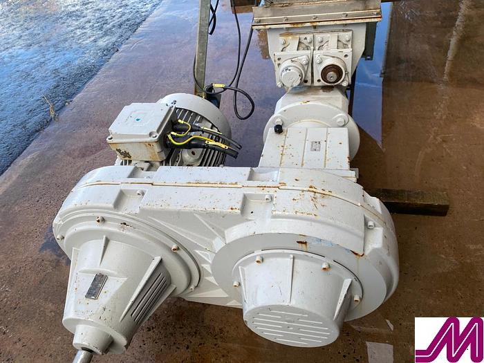 Used 2002 Seepex BTI Size 35 Progressice Cavity Pump with Hopper