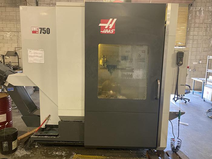 Used 2014 HAAS UMC-750 5-Axis CNC Vertical Machining Center *** Low Hours***