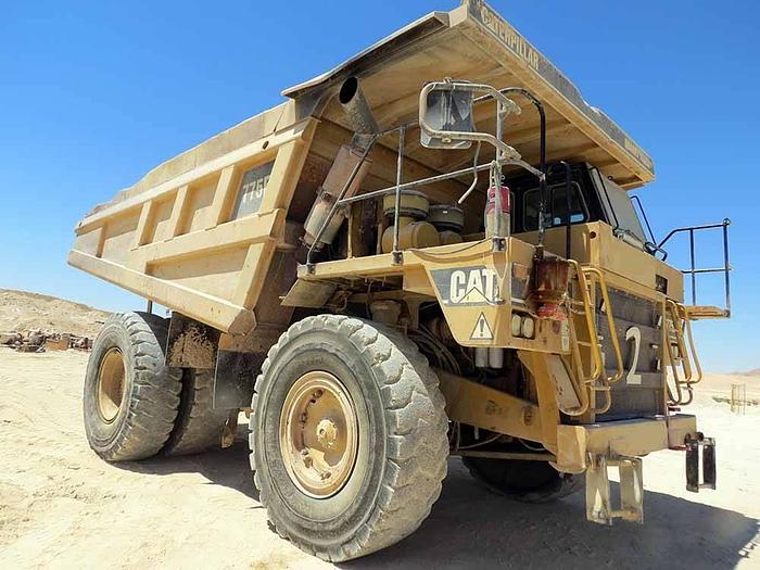 Used 2005 CATERPILLAR 775E