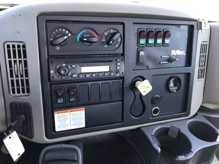 Used 2010 International 4300 Altec TA40 45ft Bucket Truck - C89398