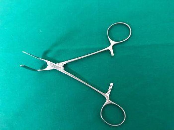 Used Clamp Atraumatic Dardik Multipurpose Jaw 30mm 90 Degrees 150mm (6in) LIEBINGER 02-03624