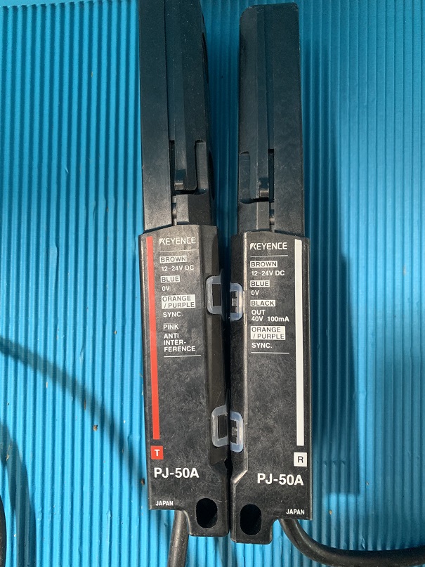 Used Keyence Area Sensor PJ-50A
