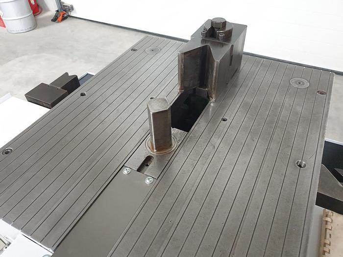 Gebraucht Horizontalbiegemaschine Indumasch Modell 15