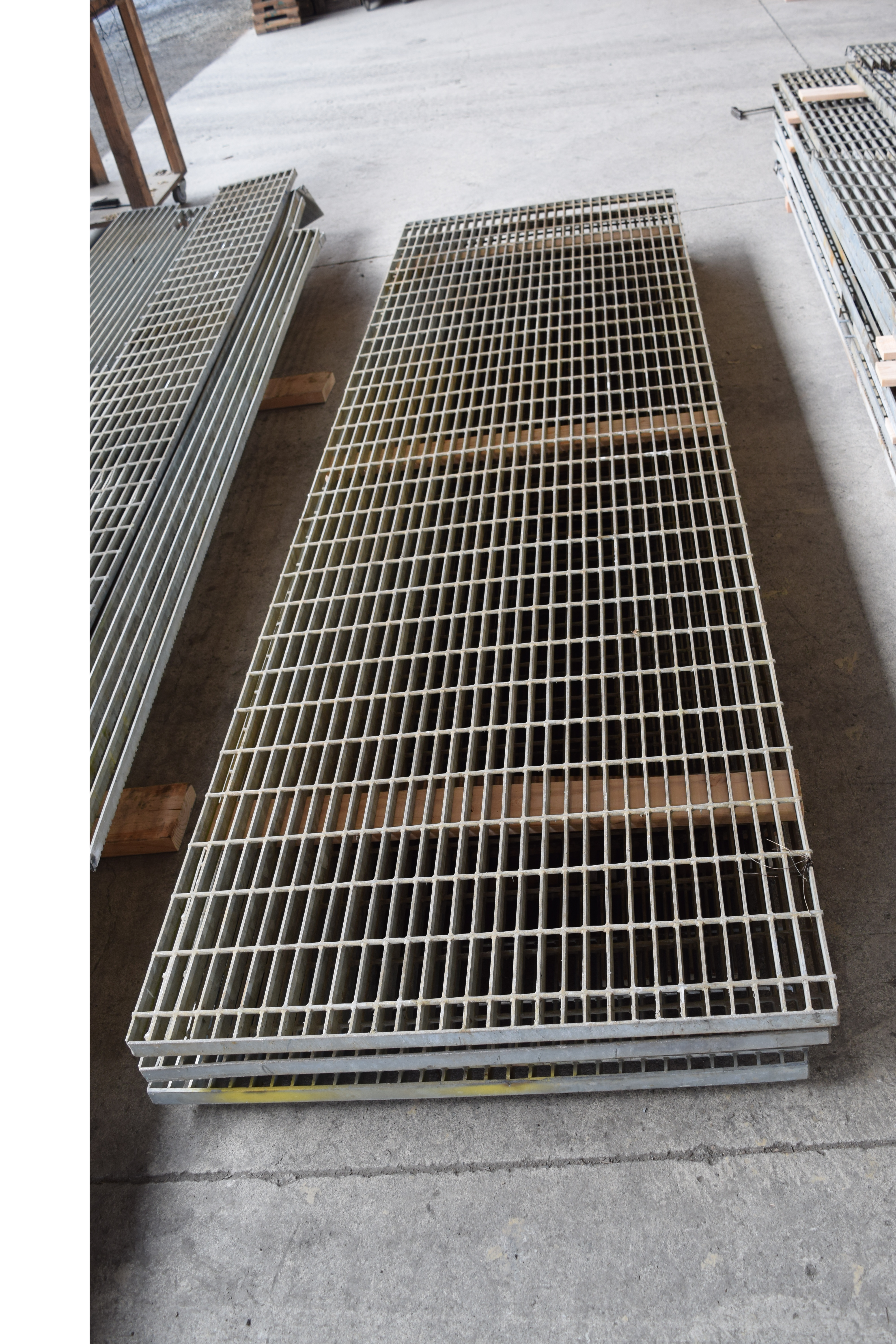 Used bar grating for sale, bar grating serrated , galvanized bar grating