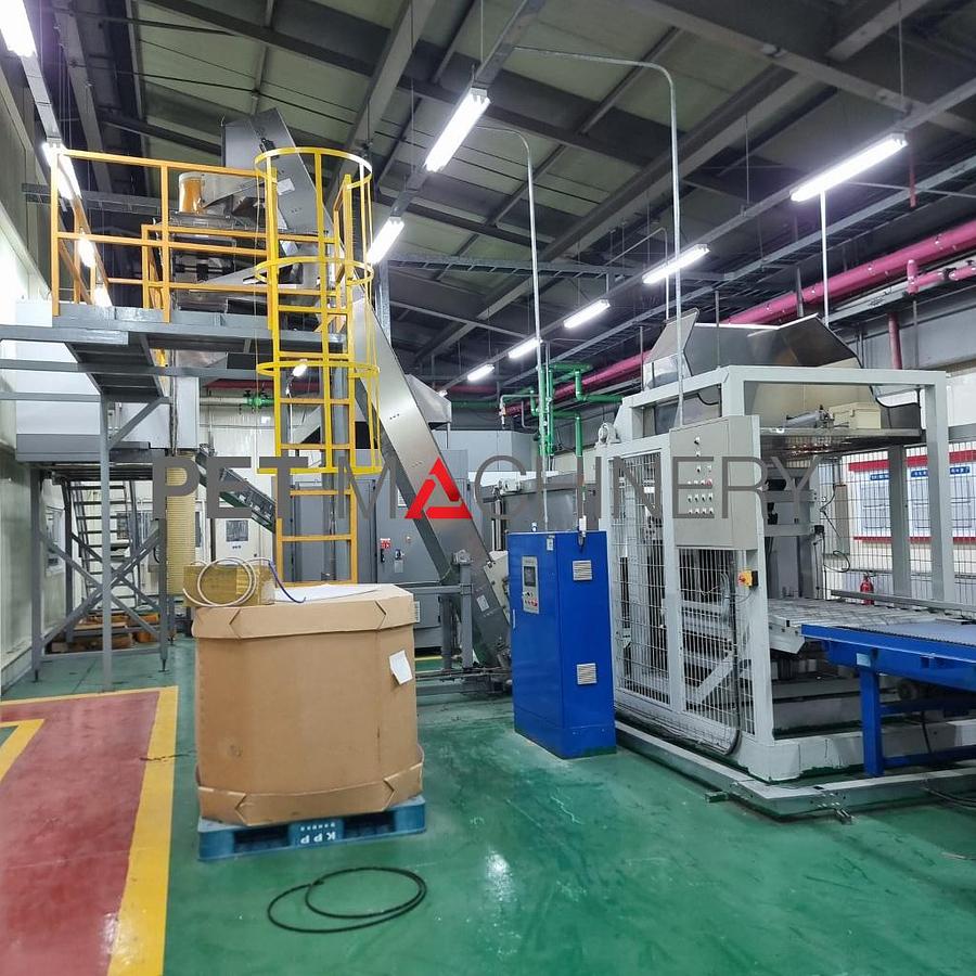 Usado 2014 Krones Contiform S14 Línea de soplado y estirado de PET