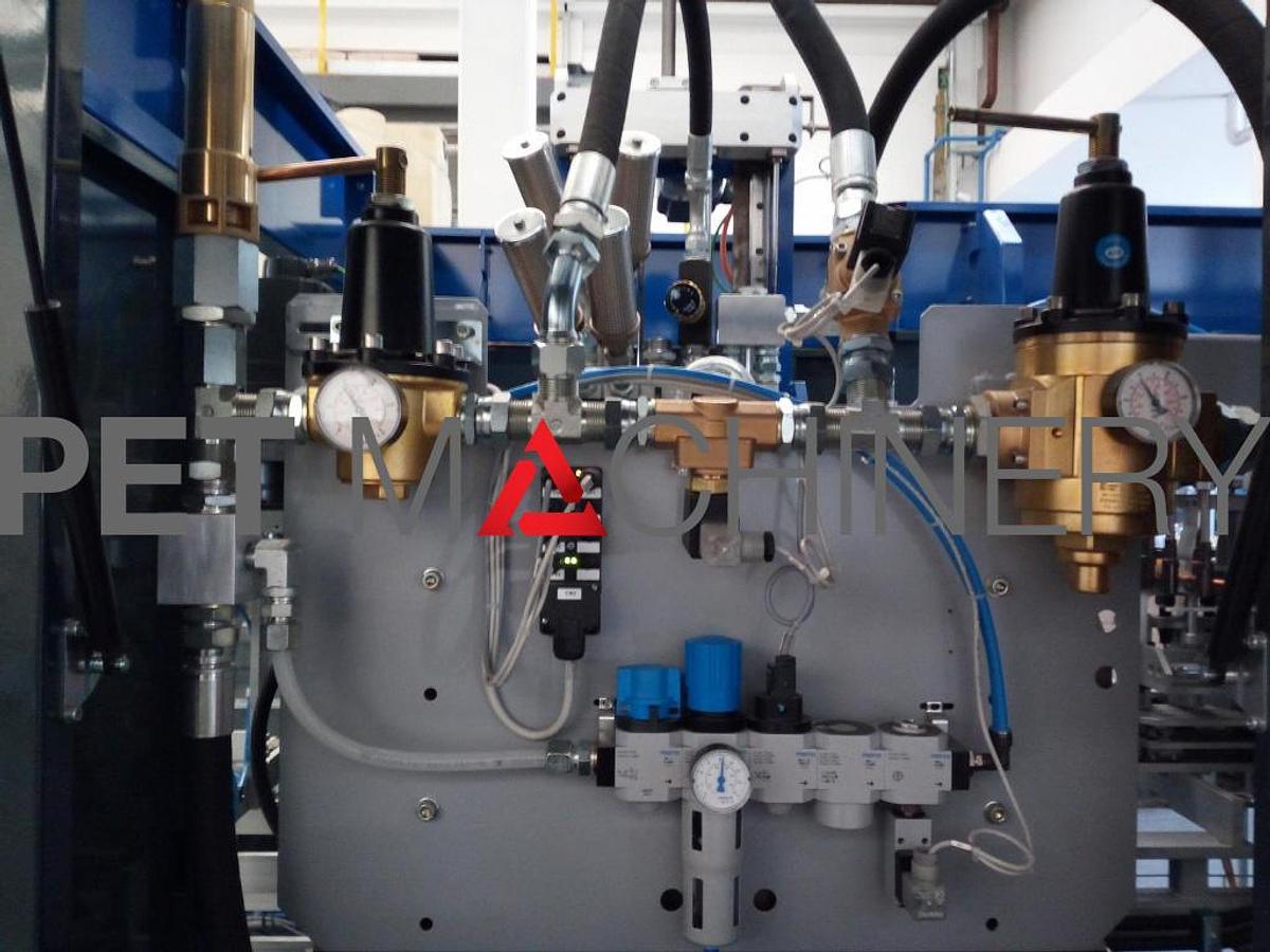 Usado 2017 Blowtec Electra 4 PET estiramiento máquina de moldeo por soplado