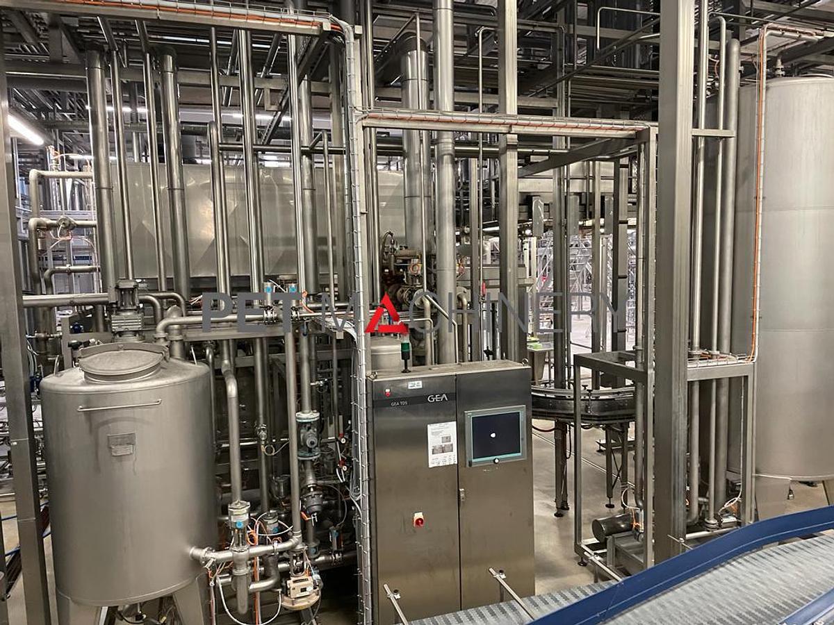 Used 2010 Krones Ultra Clean PET Bottling line for CSD, Cider, Water