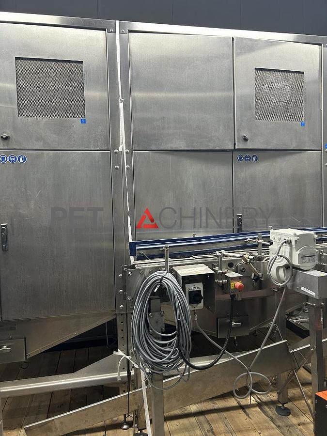 Usado 2010 Línea completa de revestimiento de botellas de Krones