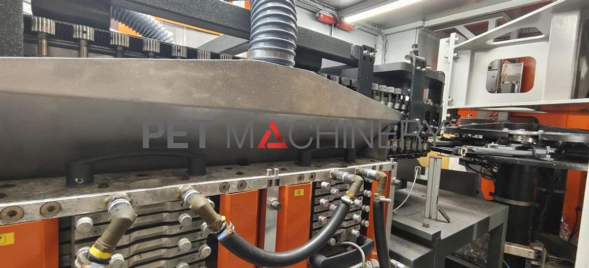 Used 2008 Kosme KSB 6R PET Stretch Blow Moulding machine