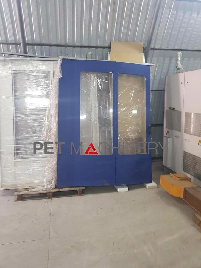 Usado 2004 Krauss Maffei KM175-3500CV Sistema de moldeo por inyección de preformas PET de 48 cavidades