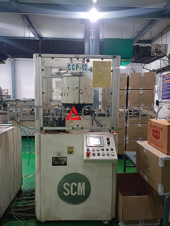 Usado 2008 Sacmi CCM 003A Línea de moldeo por compresión de cierres