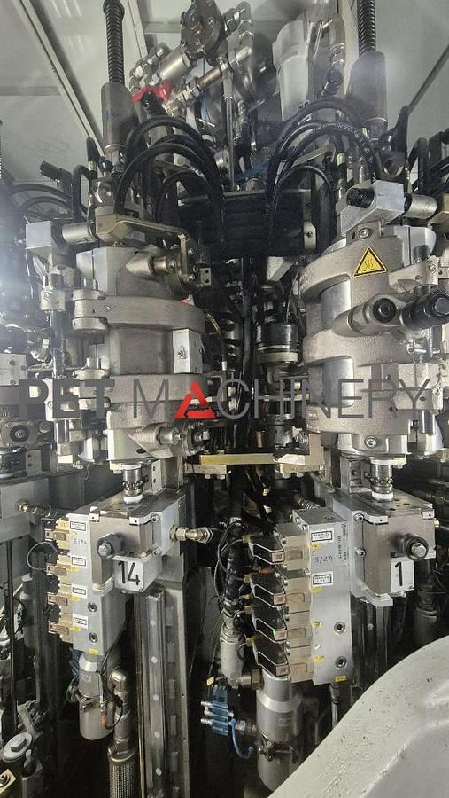 Used 2004 SIG Blomax 14 PET Stretch Blow Moulding machine