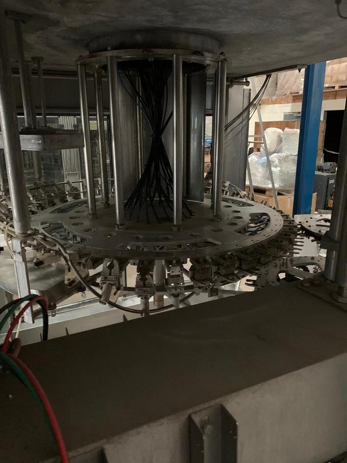 Usado 2005 Metalnova Baseless VMAG 42-42-10 Relleno Tribloc