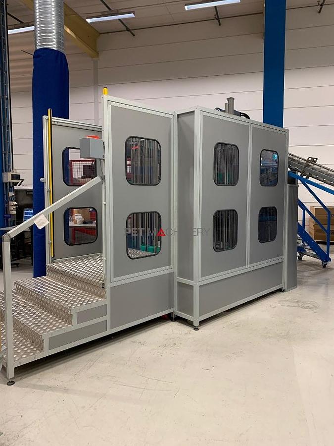 Usado 2015 SIPA SFL 4/3 XL WM Jar PET estiramiento máquina de moldeo por soplado