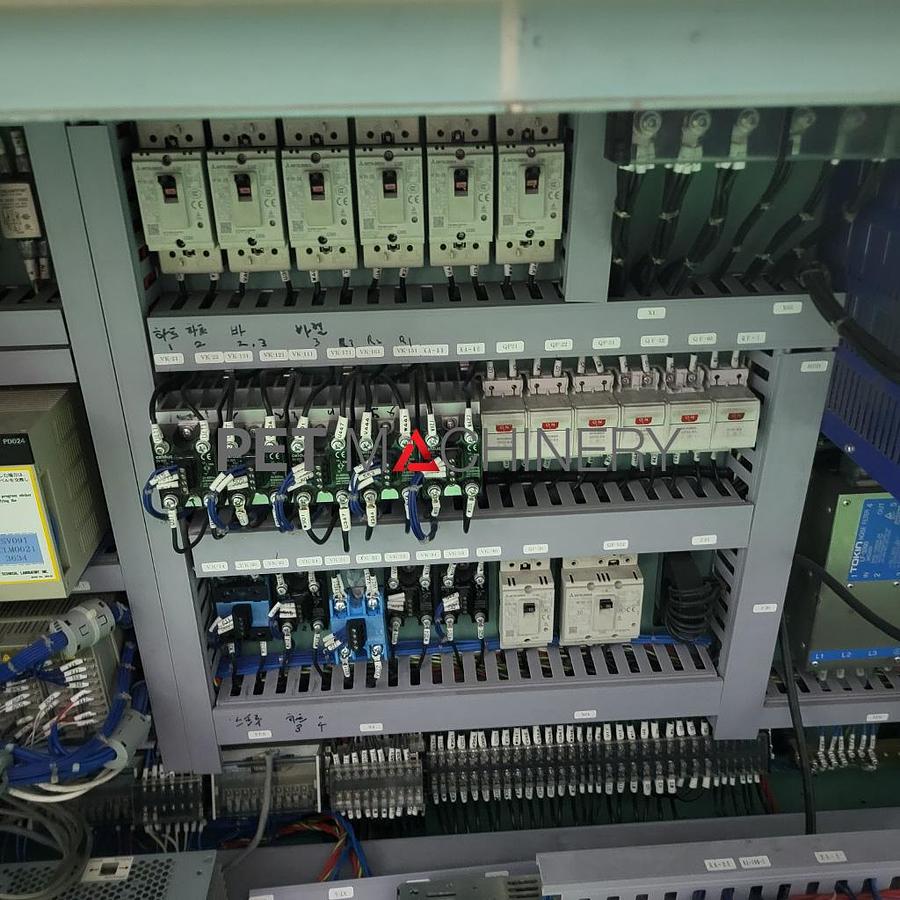 Used 2016 Aoki SBIII 250LL-50S Injection Stretch Blow Moulding machine