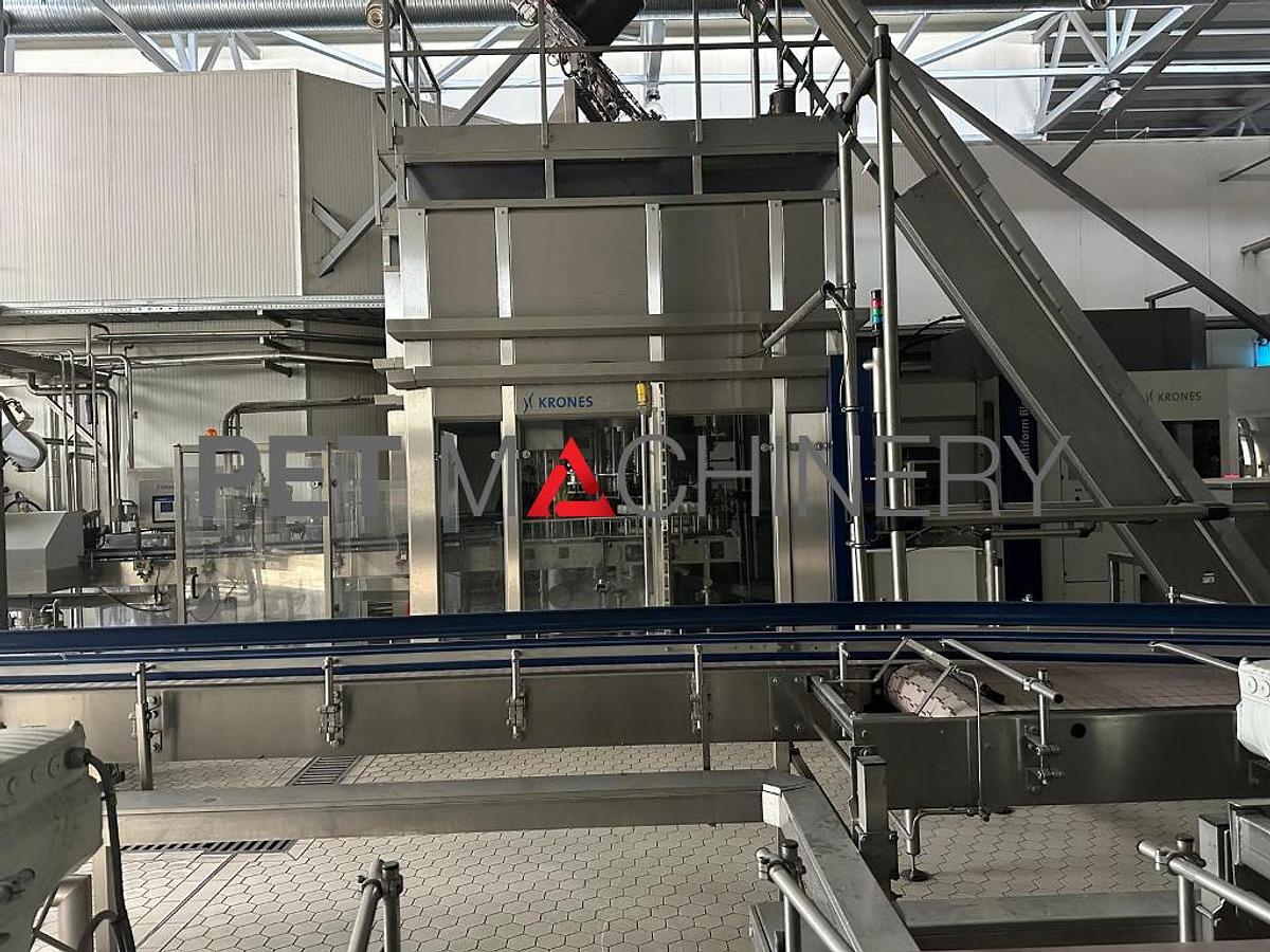 Used 2012 Krones PET Bottling Line for Flat and Carbonated Mineral Water