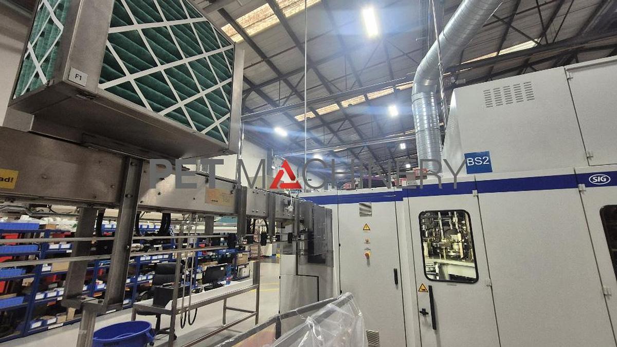 Used 2004 SIG Blomax 14 PET Stretch Blow Moulding machine
