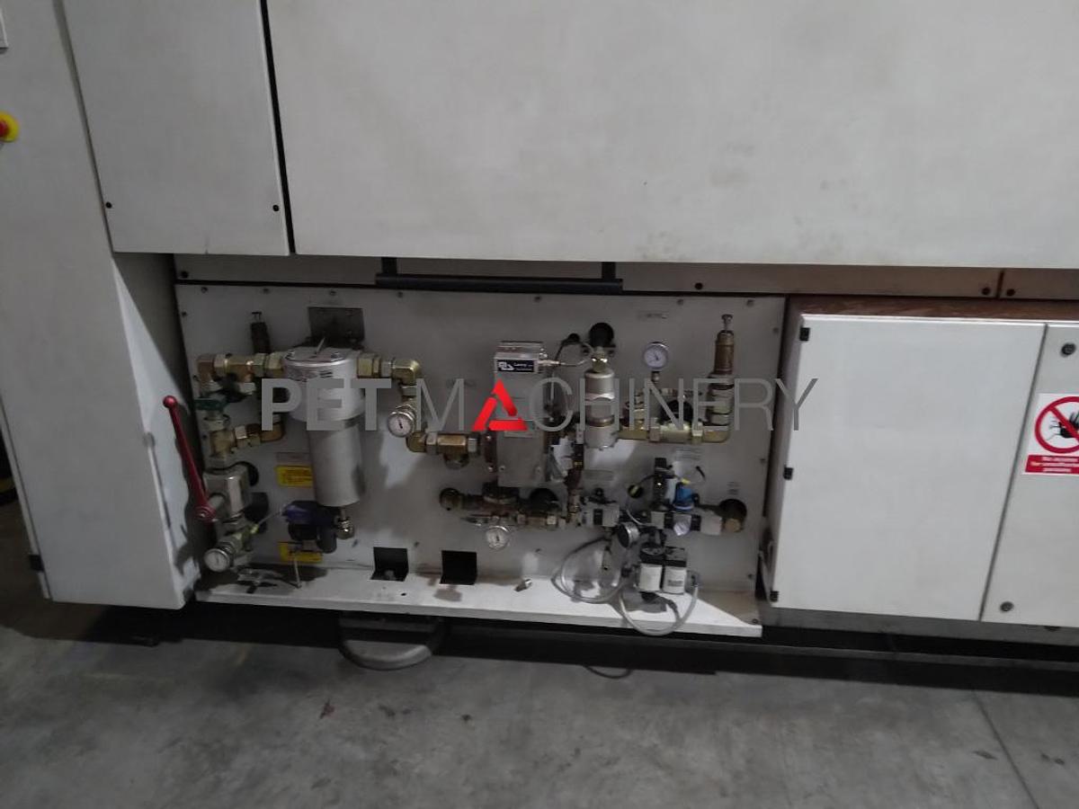 Usado 2002 SIG Blomax 10 serie III Máquina de soplado y estirado de PET