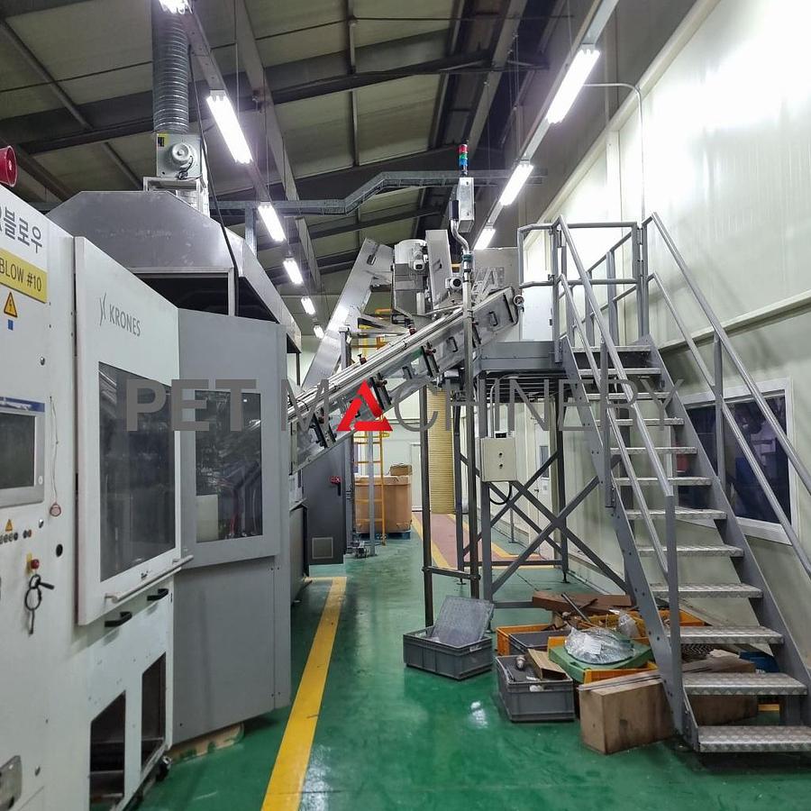 Usado 2014 Krones Contiform S14 Línea de soplado y estirado de PET