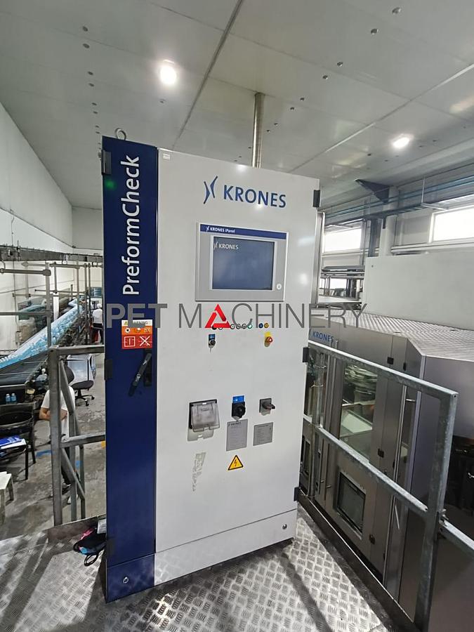 Usado 2013 Krones Ergobloc L Línea de embotellado PET para agua mineral