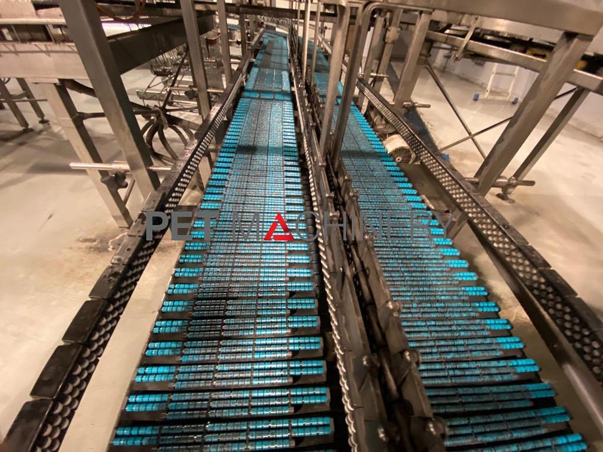 Usado 2005 Línea completa de embotellado PET de Krones para agua mineral