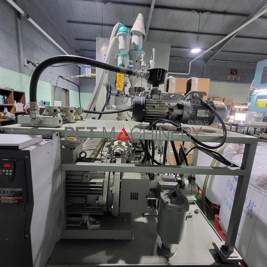 Used 2016 Aoki SBIII 250LL-50S Injection Stretch Blow Moulding machine