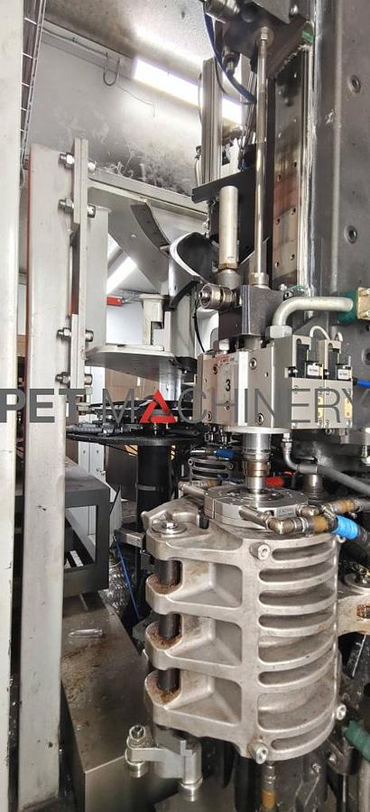 Used 2008 Kosme KSB 6R PET Stretch Blow Moulding machine