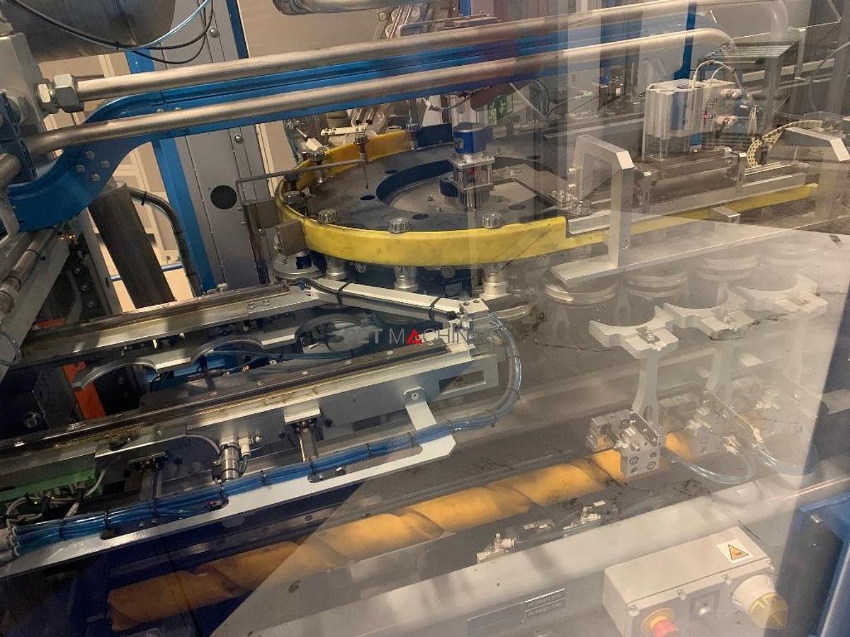 Usado 2015 SIPA SFL 4/3 XL WM Jar PET estiramiento máquina de moldeo por soplado