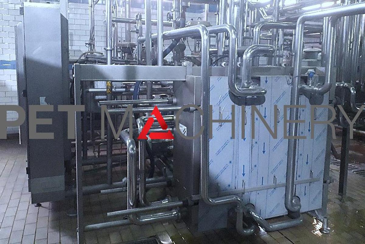 Usado 2012 Línea de embotellado en caliente de Krones para zumos y té helado