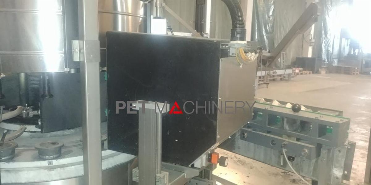 Usado 2010 Krones Starmatic 960/16 Etiquetadora de botellas de vidrio con cola fría